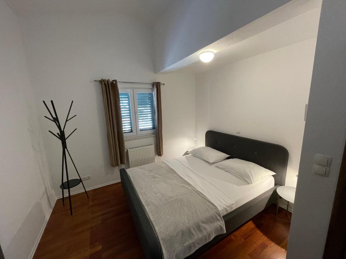 Apartments Cavar トロギール エクステリア 写真