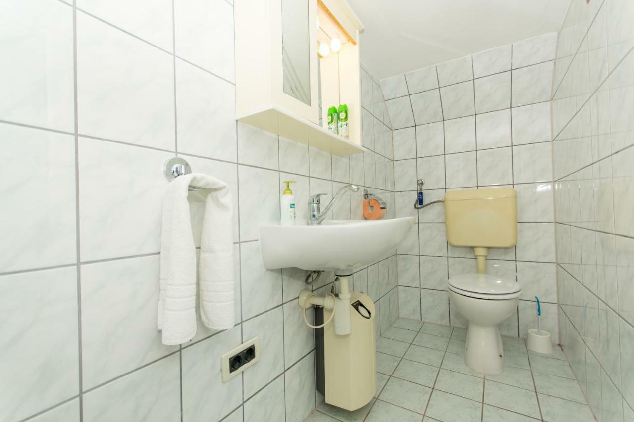Apartments Cavar トロギール エクステリア 写真