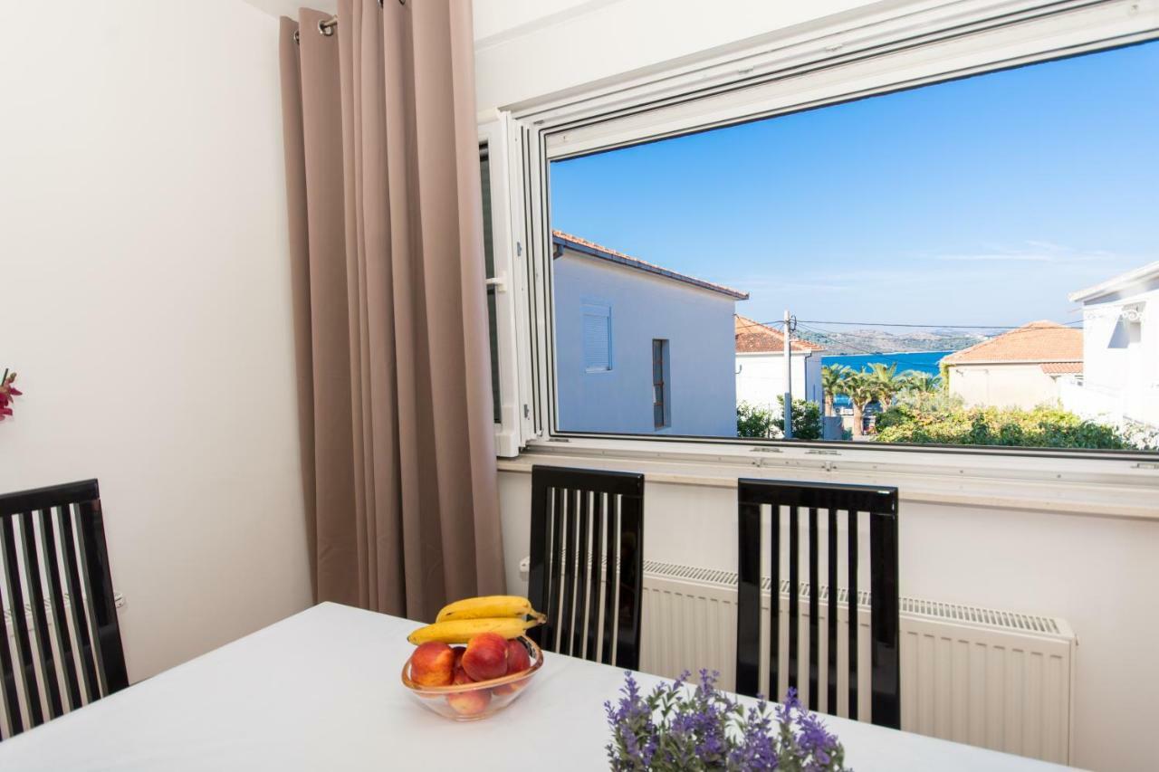 Apartments Cavar トロギール エクステリア 写真