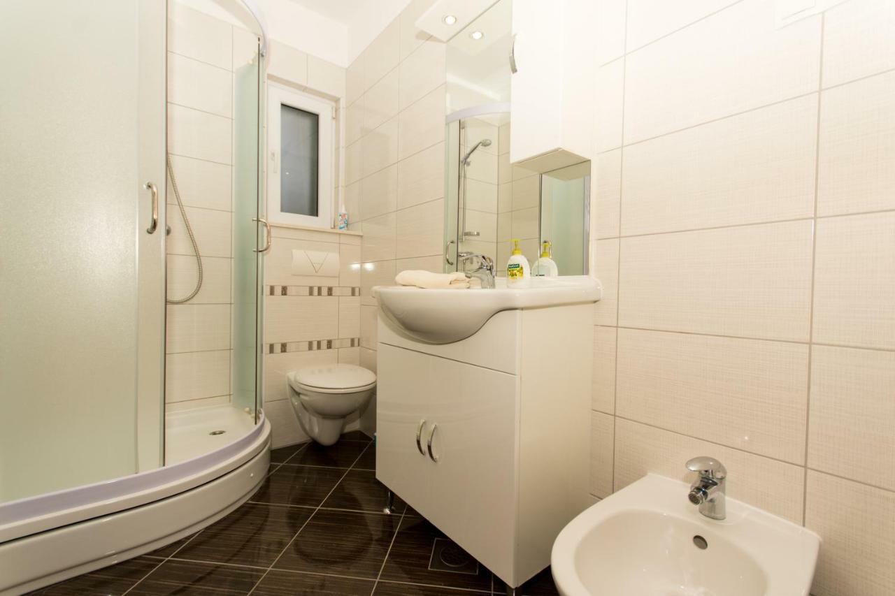 Apartments Cavar トロギール エクステリア 写真